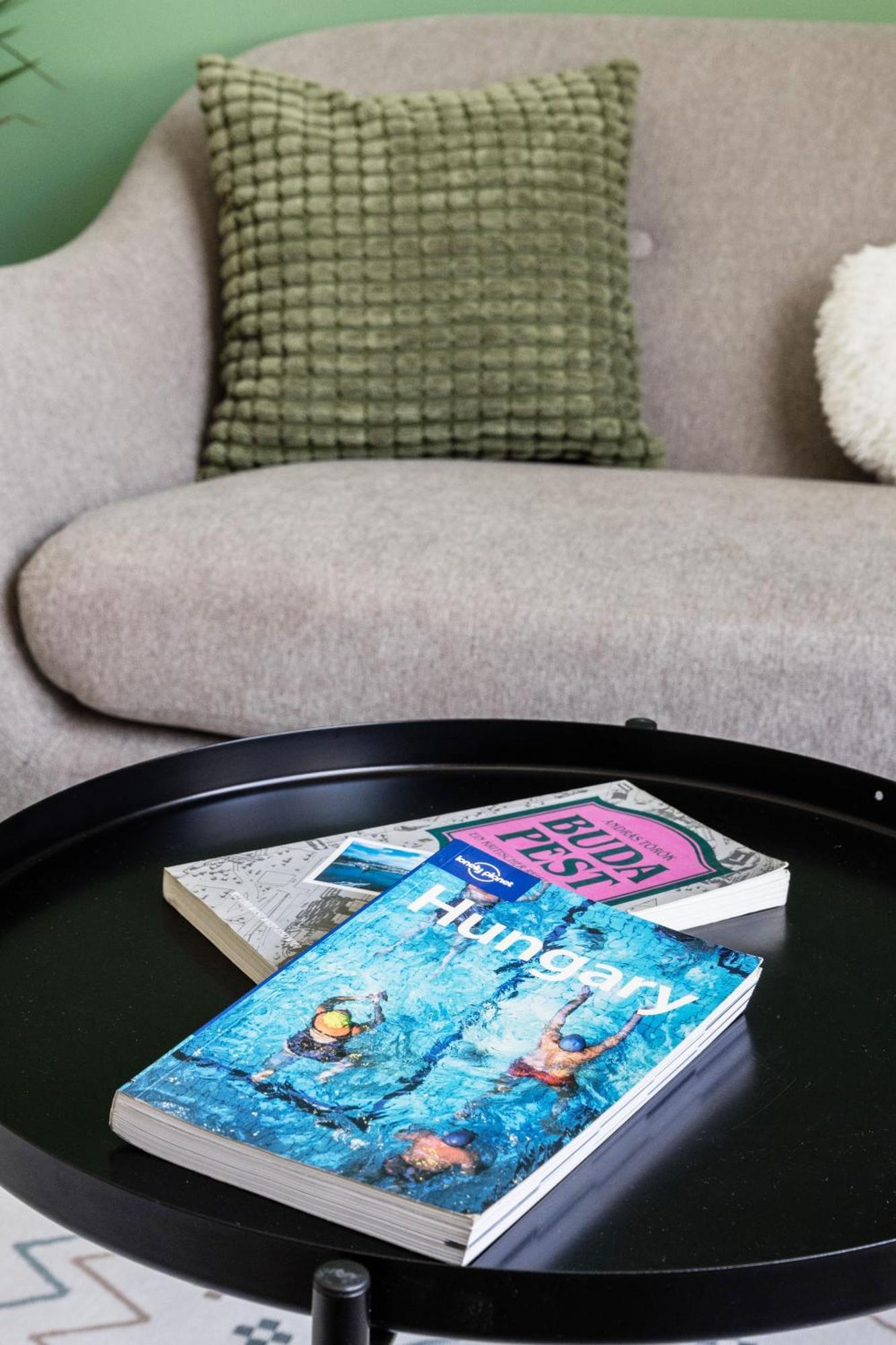 Stylish And Colourful Apartment In The City Centre Budapest Luaran gambar