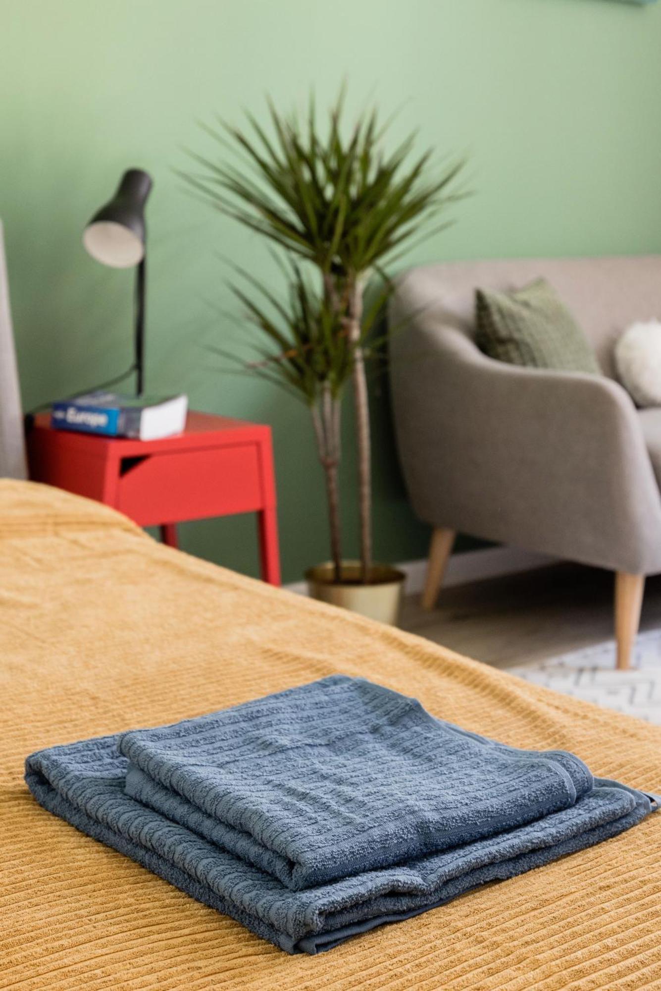 Stylish And Colourful Apartment In The City Centre Budapest Luaran gambar